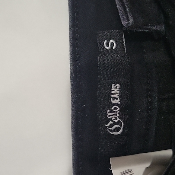 Shorts - Picture 2 of 2